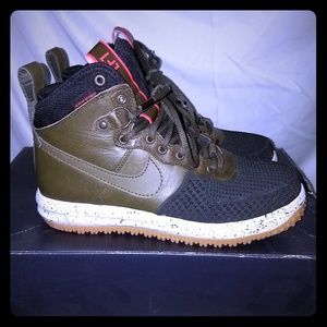 Nike duck boot